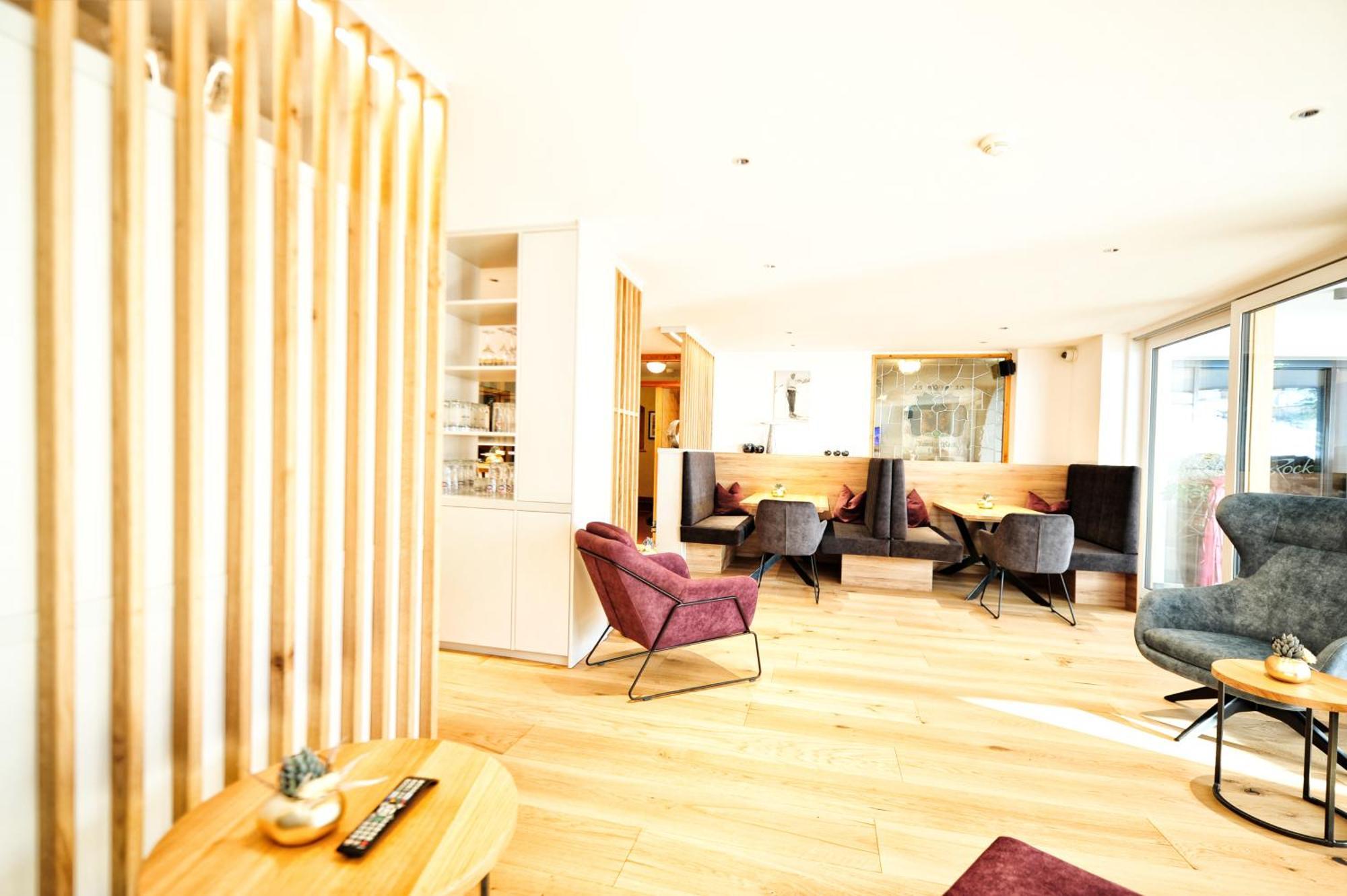 Hotel Roeck Garni 피스 외부 사진