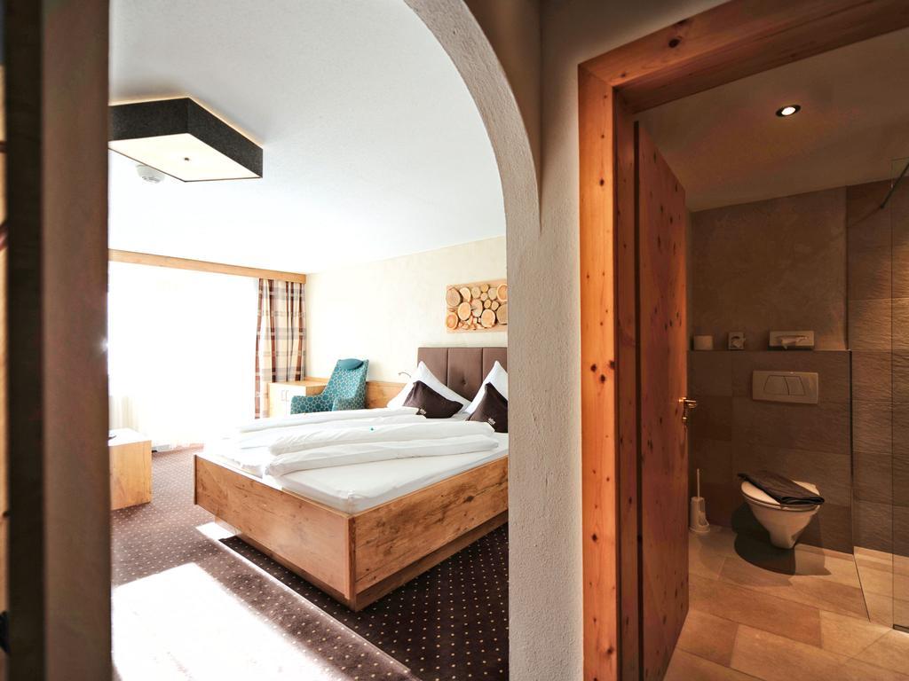 Hotel Roeck Garni 피스 외부 사진